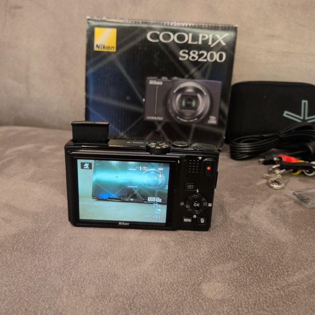 期間限定特価 Nikon COOLPIX S8200 ブラック ニコン 箱付き