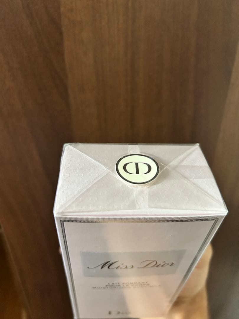 Dior ボディミルク