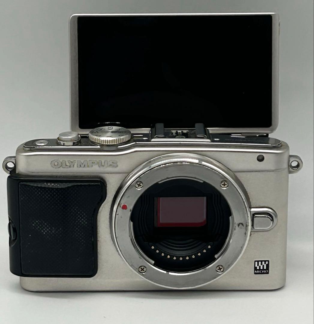 ジャンク　OLYMPUS E-PL5 ダブルズームキット　ミラーレス一眼カメラ