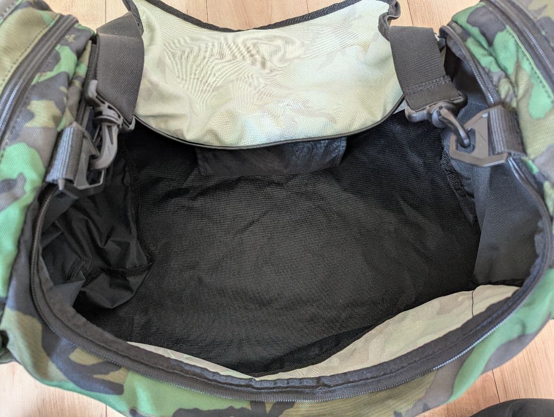 NIKE ナイキ ボストンバッグ 迷彩 大容量 60cm ダッフルバッグ 旅行