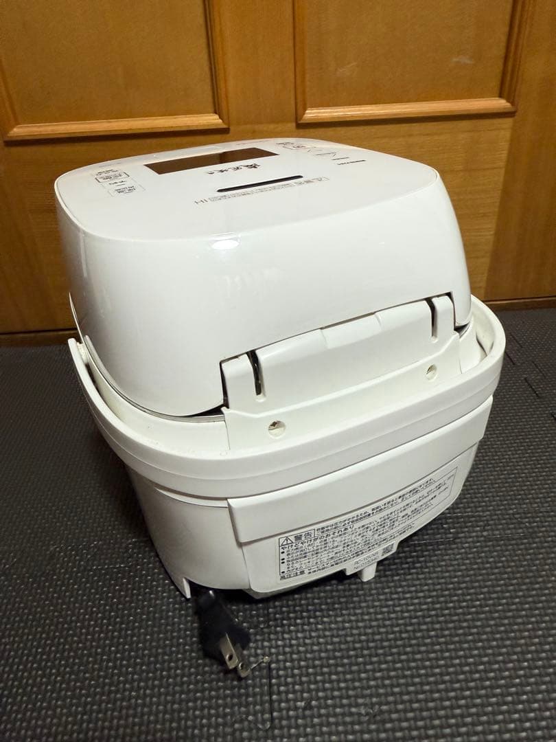 TOSHIBA RC-10VXR 東芝真空圧力IHジャー炊飯器