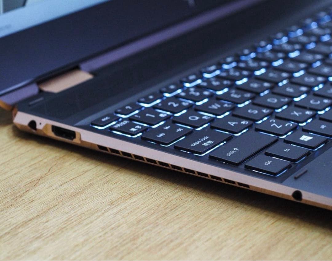 HP Spectre x360、UHD(4K)、GTX 1050 Max-Q