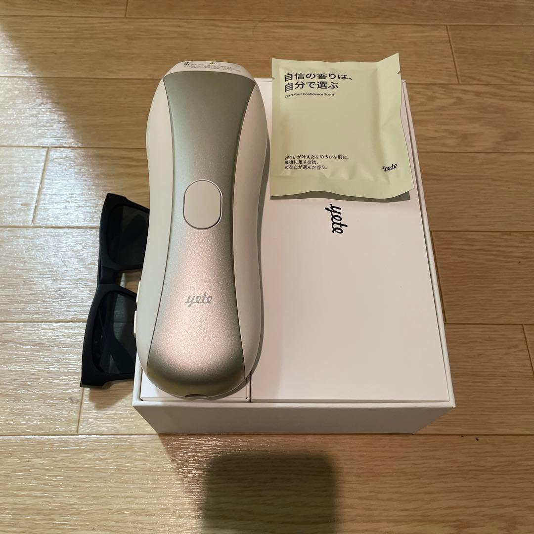 Yete 脱毛器 ベージュ & 除毛に便利なおまけ セット
