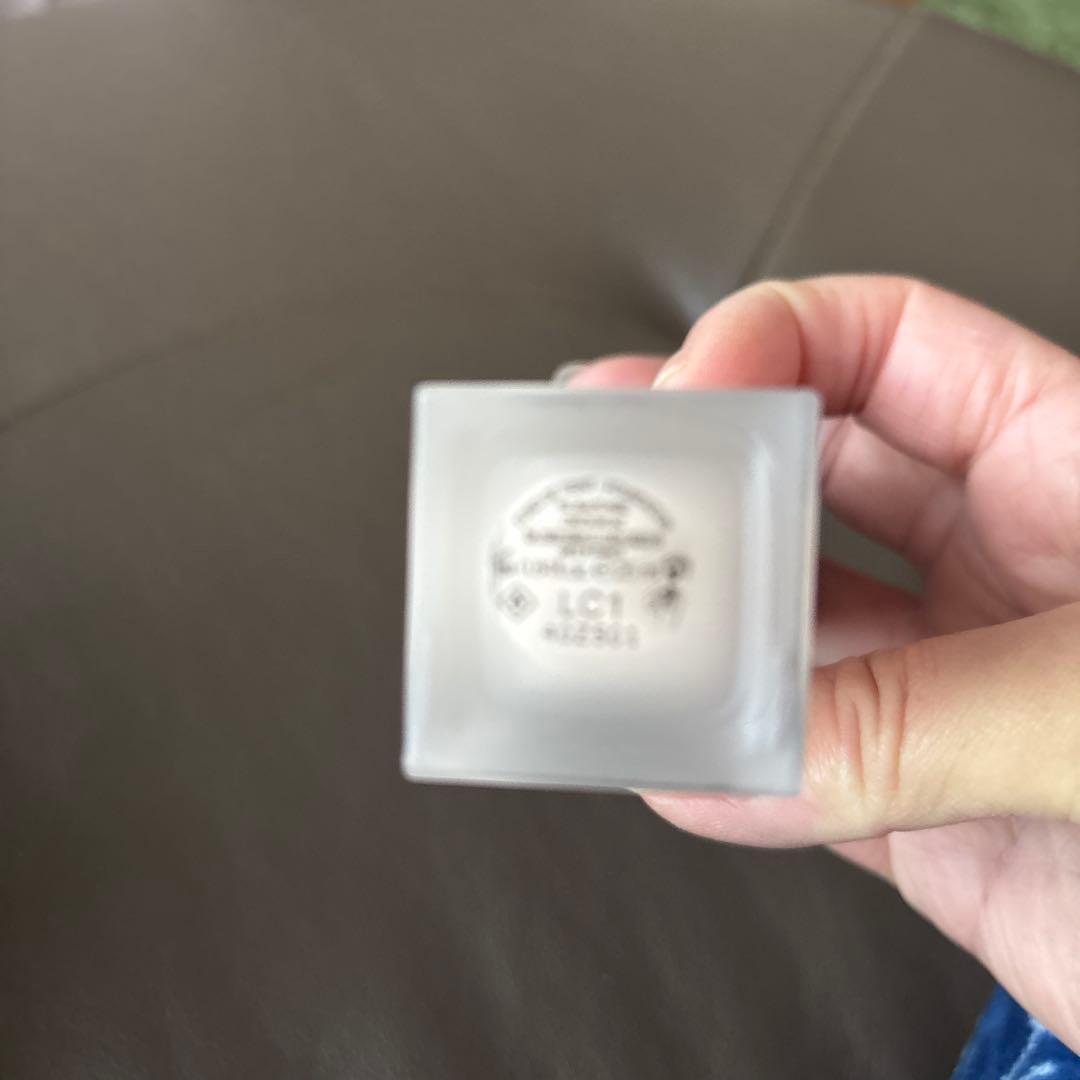 サンローラン ALL HOURS FOUNDATION LC1