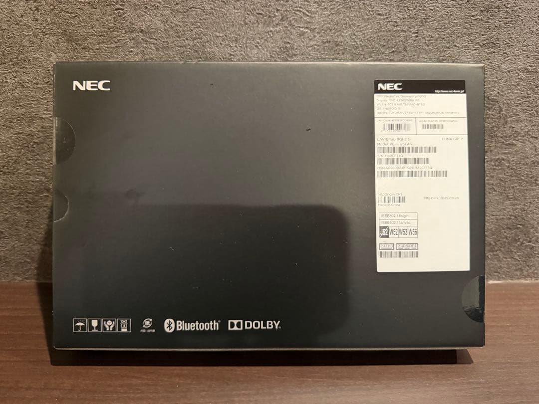 LAVIE Tab T11Nタブレット　ケース&無線マウス付き