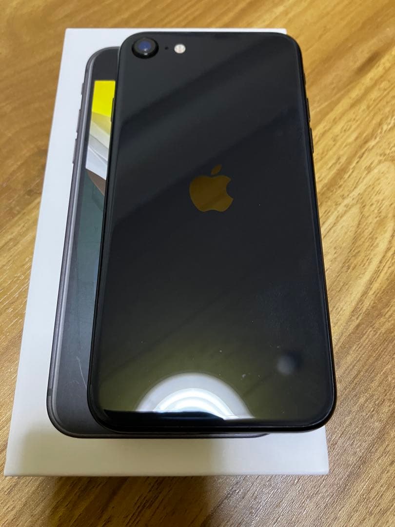 〈ジャンク〉iPhoneSE2 ブラック 128GB