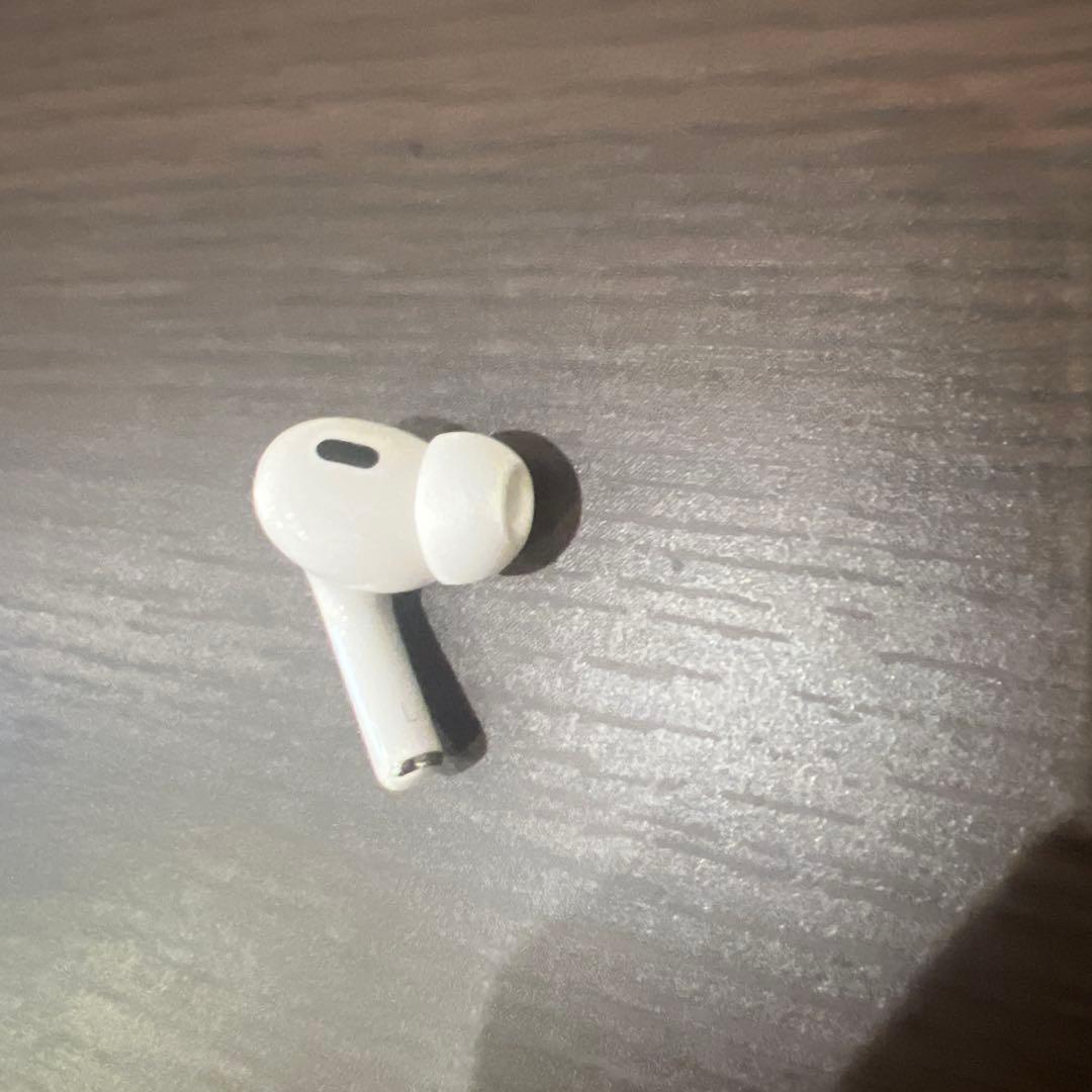 AirPods Pro 2 ワイヤレスイヤホン ホワイト　左耳のみ