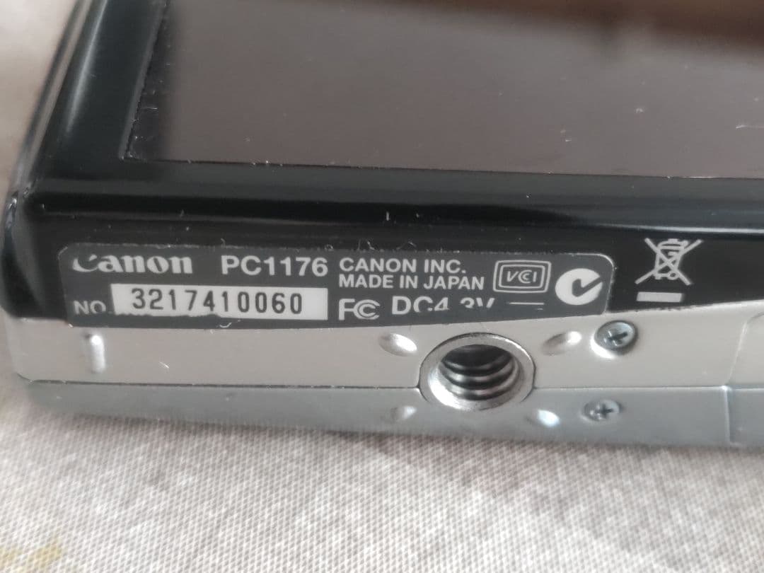 Canon IXY コンパクトデジタルカメラ800IS PC1176
