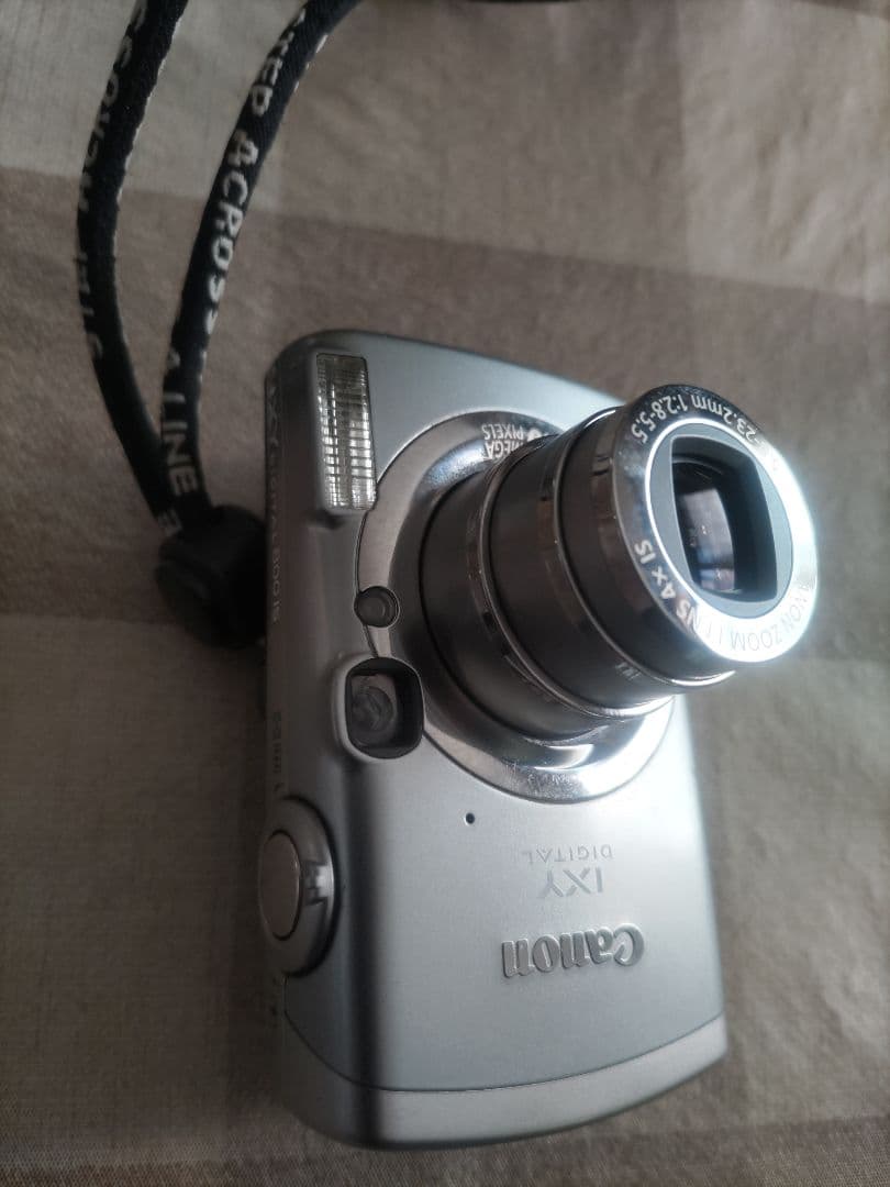 Canon IXY コンパクトデジタルカメラ800IS PC1176