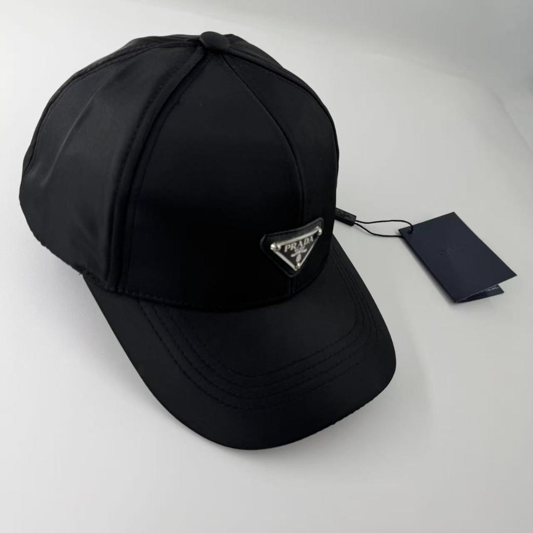 Prada ブラック ベースボールキャップ