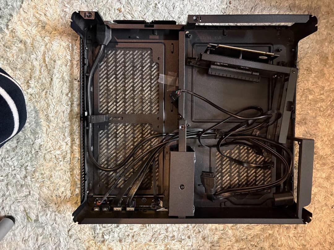 Fractal Design Node 202 Mini-ITX PCケース