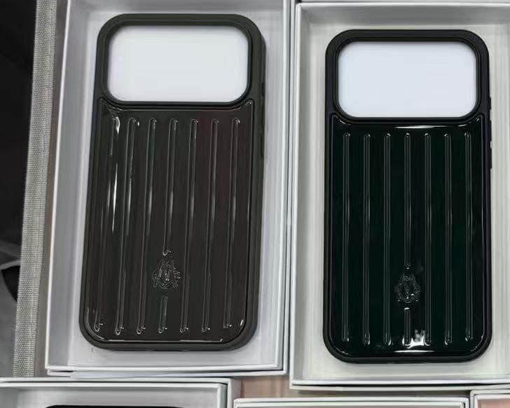 新品未使用RIMOWA iPhone 17 Proケース ブラック