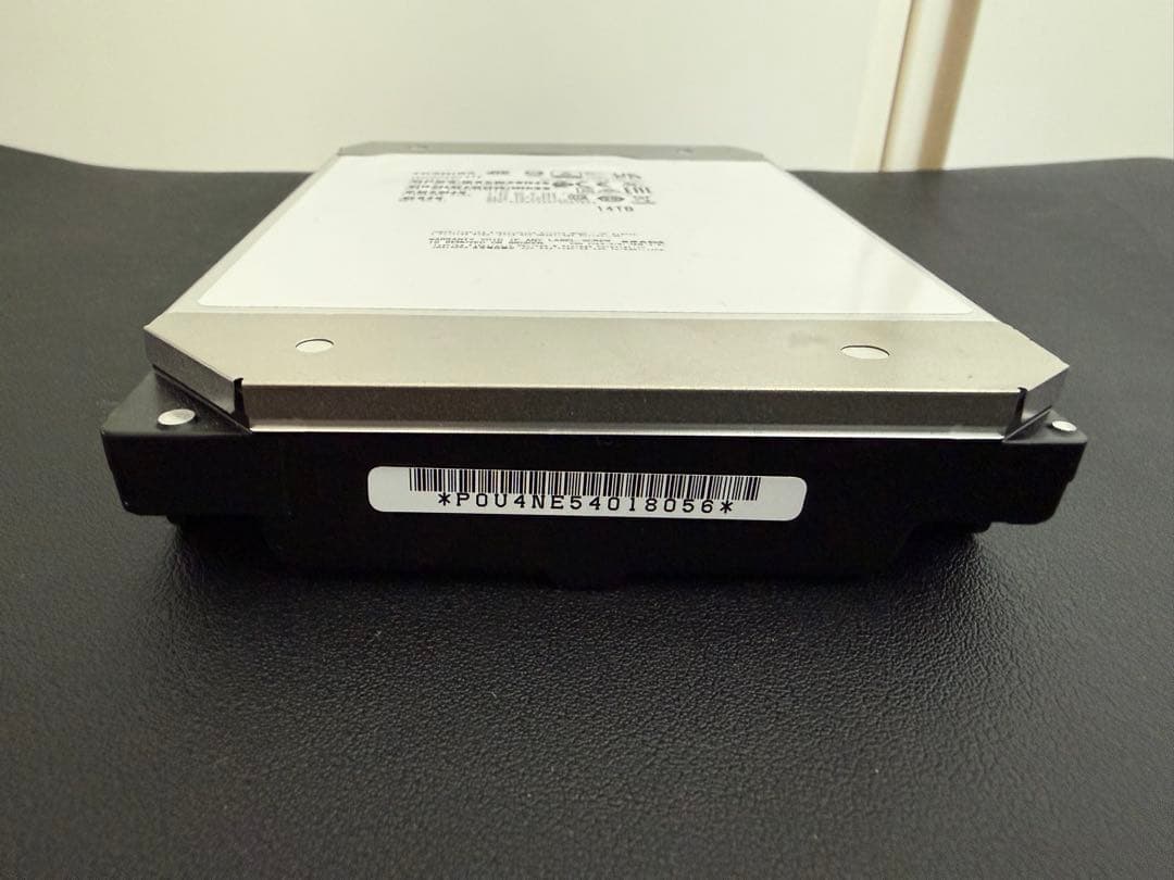 内蔵型ハードディスクドライブ Toshiba MG08ACA14TE 14TB HDD