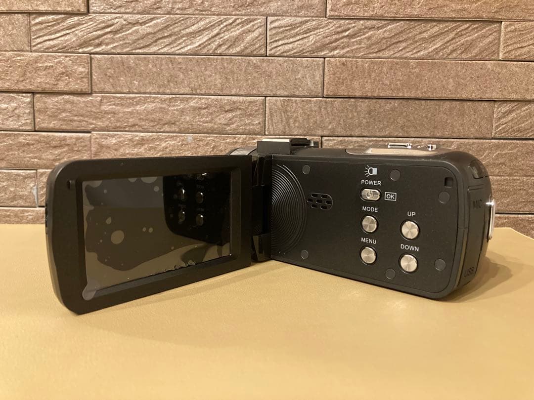 ビデオカメラ 4K 8000万画素 3.0インチ 18倍デジタルズーム