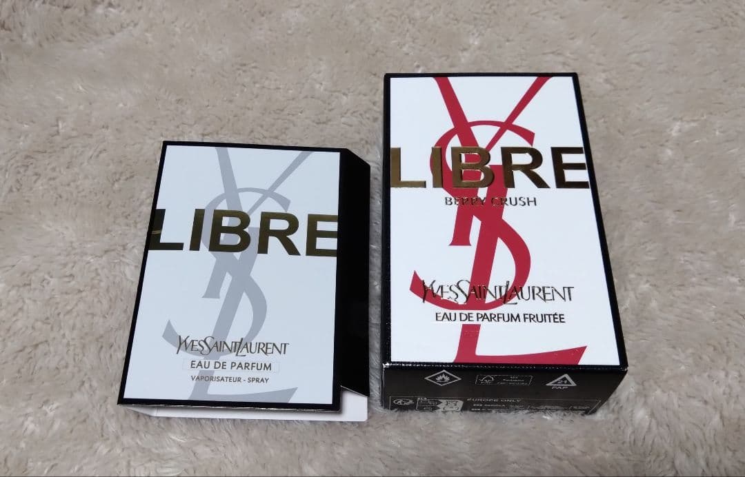 未開封 イヴサンローラン リブレ オーデパルファム ベリークラッシュ 30ml
