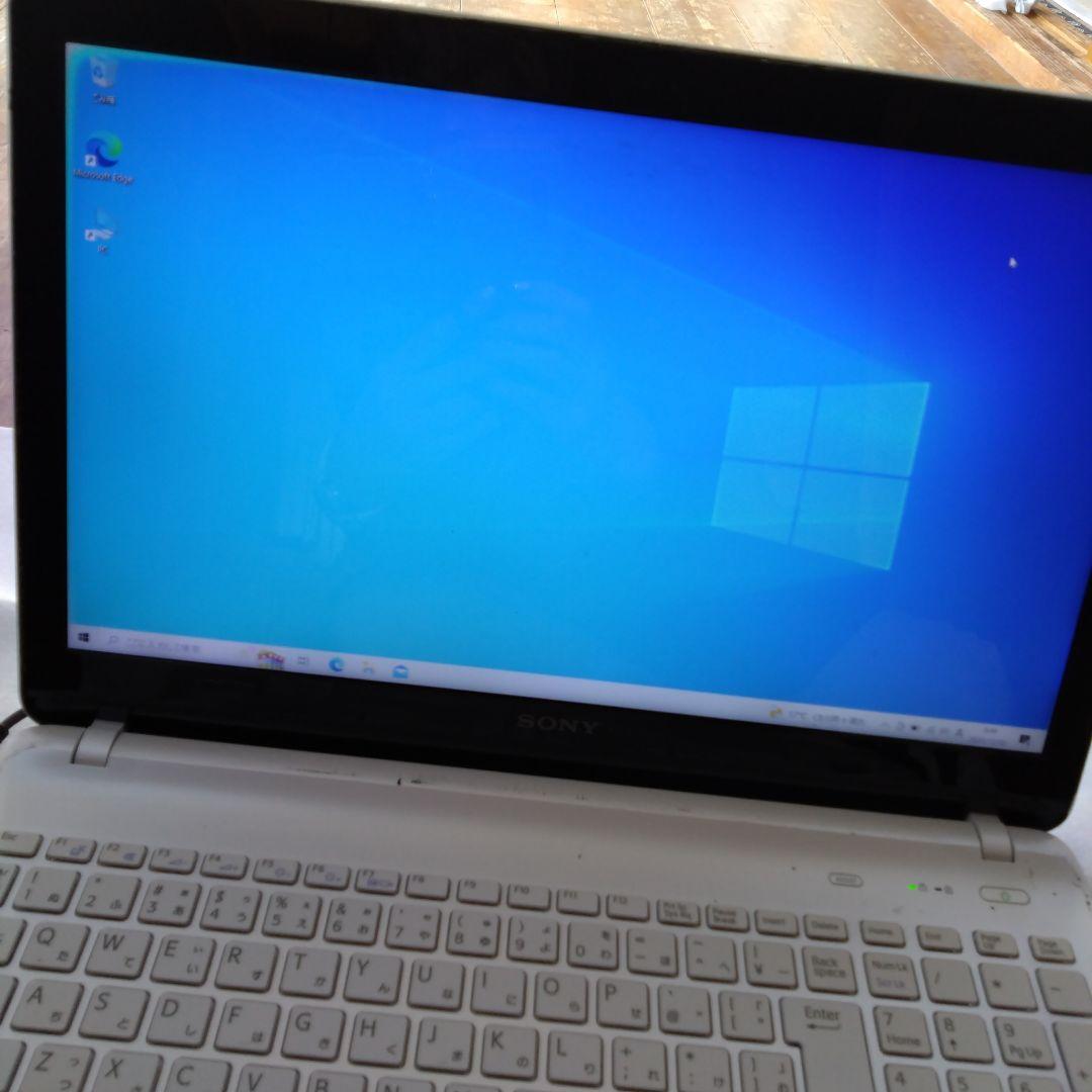 ★Sony VAIO★SVF 153B1GN ★ジャンク品★ ACアダプター付き