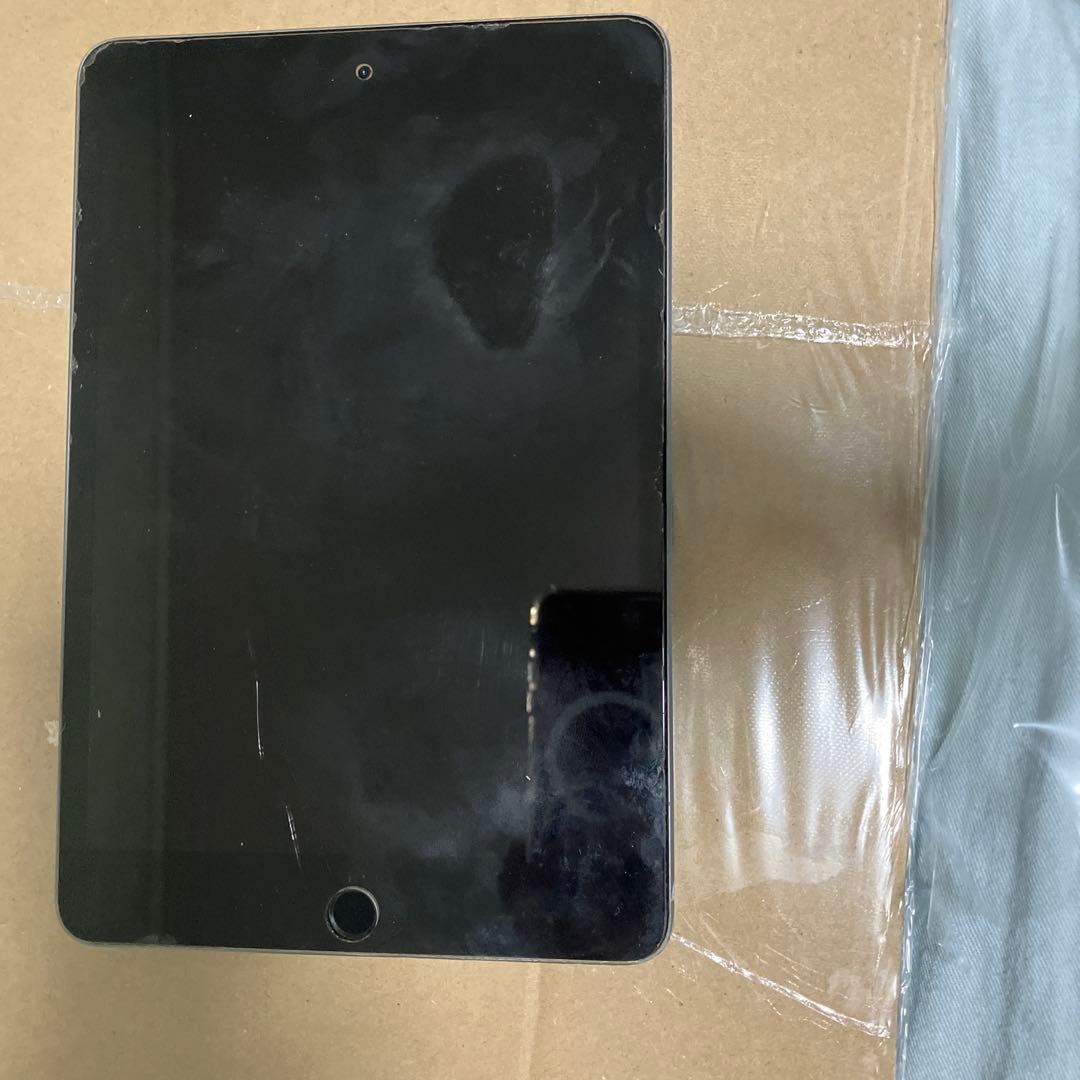 あ*ん様 Ipad mini5 ジャンク