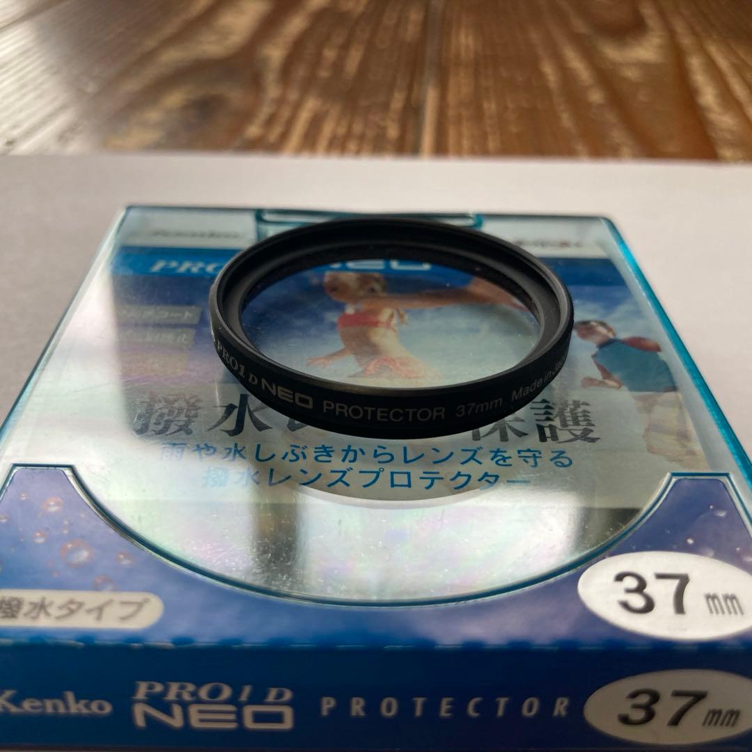 リコー　RICOH G900 防水デジタルカメラ　※バッテリー×2個付き