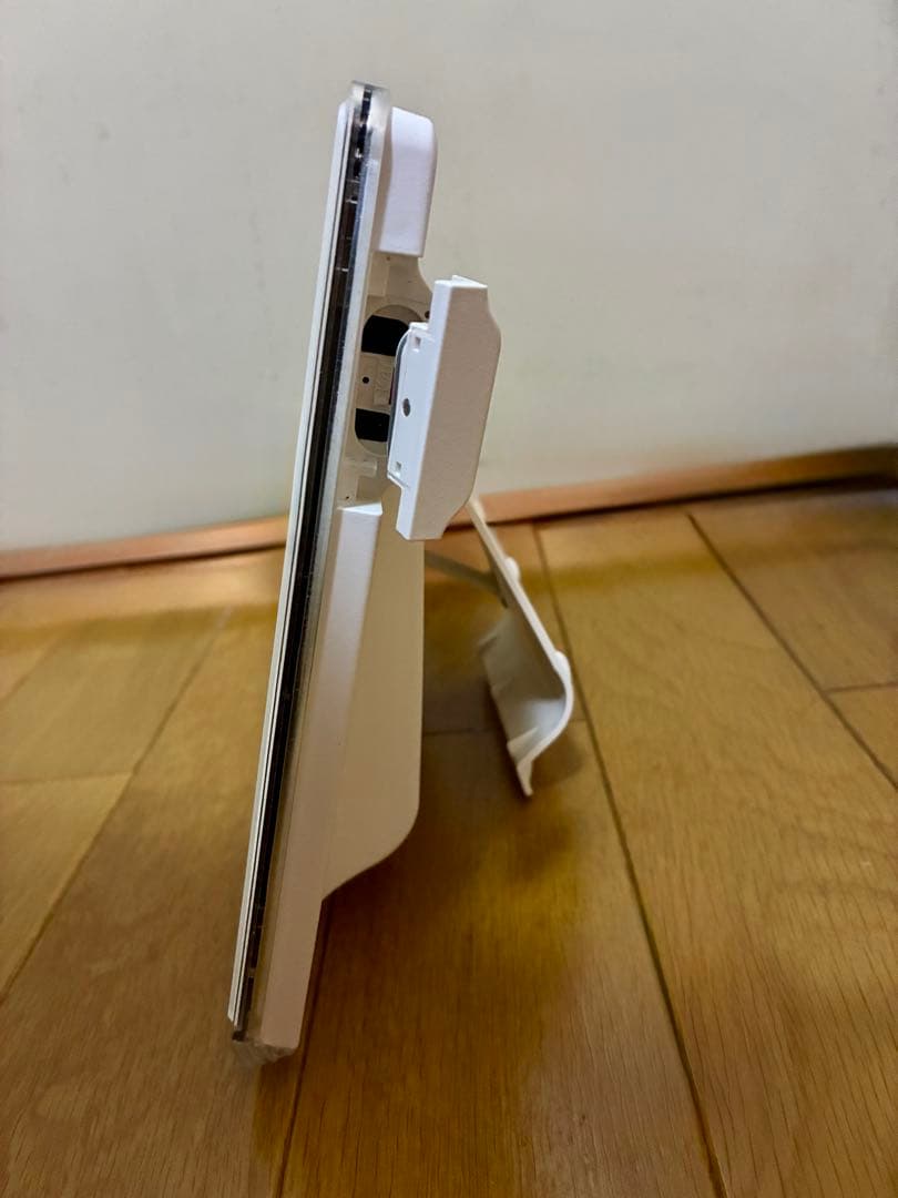パナソニック UN-10E10D ポータブルテレビ 本体とリモコンTNQE296