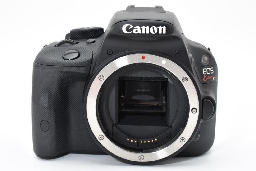 ■極少ショット■ キヤノン　Canon EOS Kiss X7 Wレンズキット