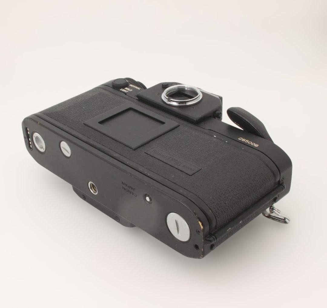 Canon　キャノン NEW F-1 ストロボ付　「完動品」