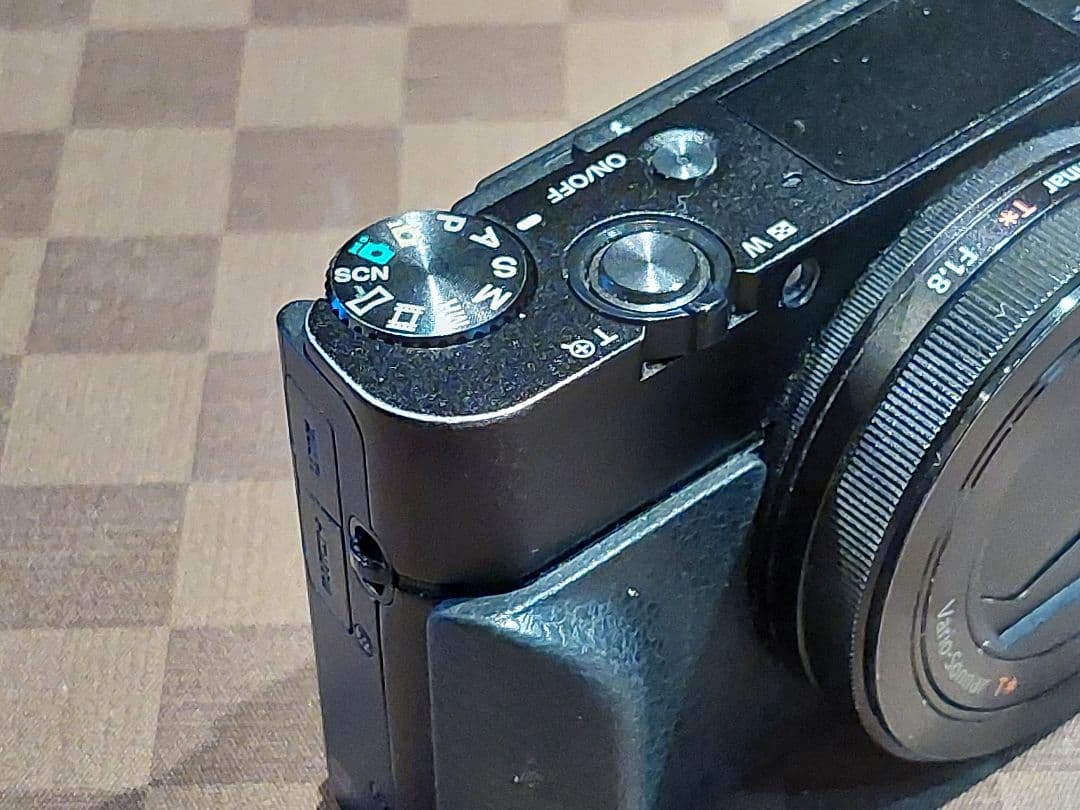 SONY 　デジカメ Cyber shot RX100 Ⅲ