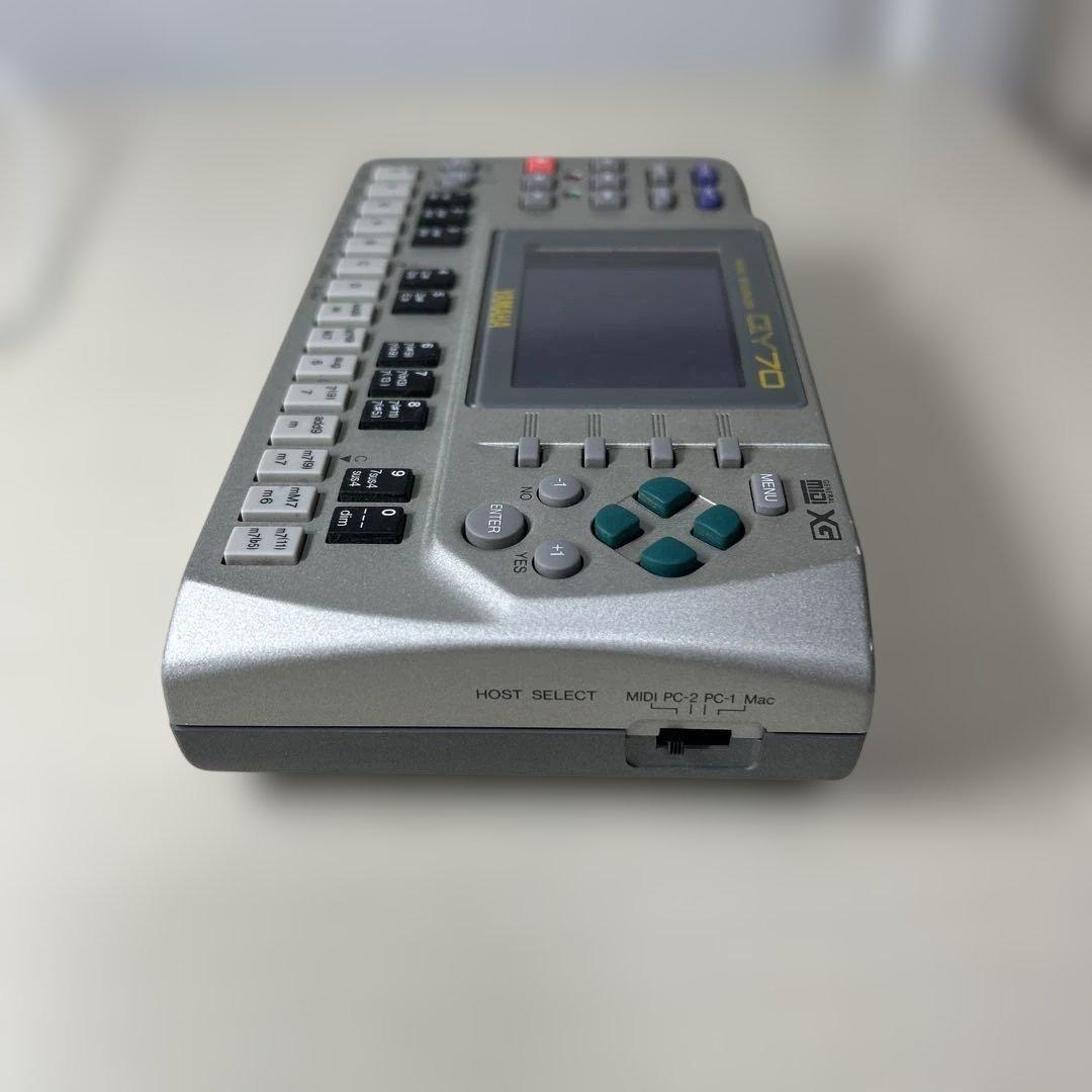YAMAHA QY70 シーケンサー本体