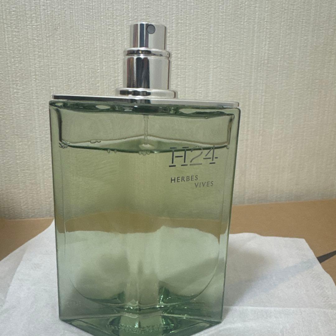 HT24 HERBES VIVES 香水(男性用)100ml