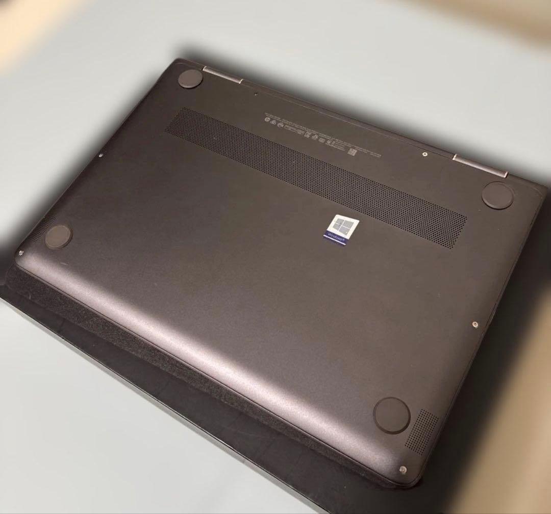 HP Spectre 360 13.3インチ Corei7 16GB 1TB