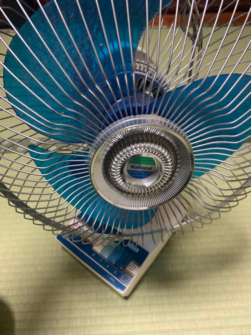 レトロ 昭和家電卓上扇風機 青と白