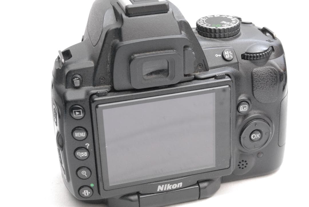 Nikon D5000/DX VR AF NIKKOR 18-55mm 良品