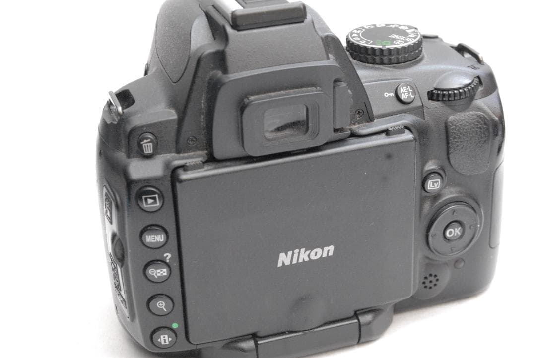 Nikon D5000/DX VR AF NIKKOR 18-55mm 良品