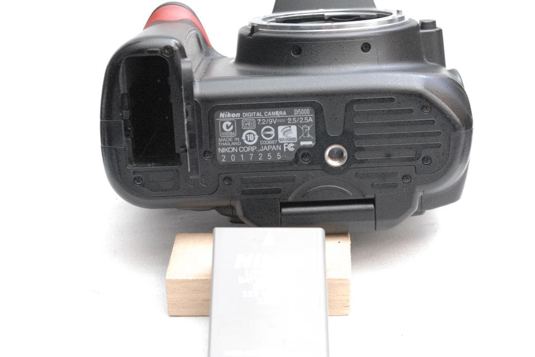 Nikon D5000/DX VR AF NIKKOR 18-55mm 良品