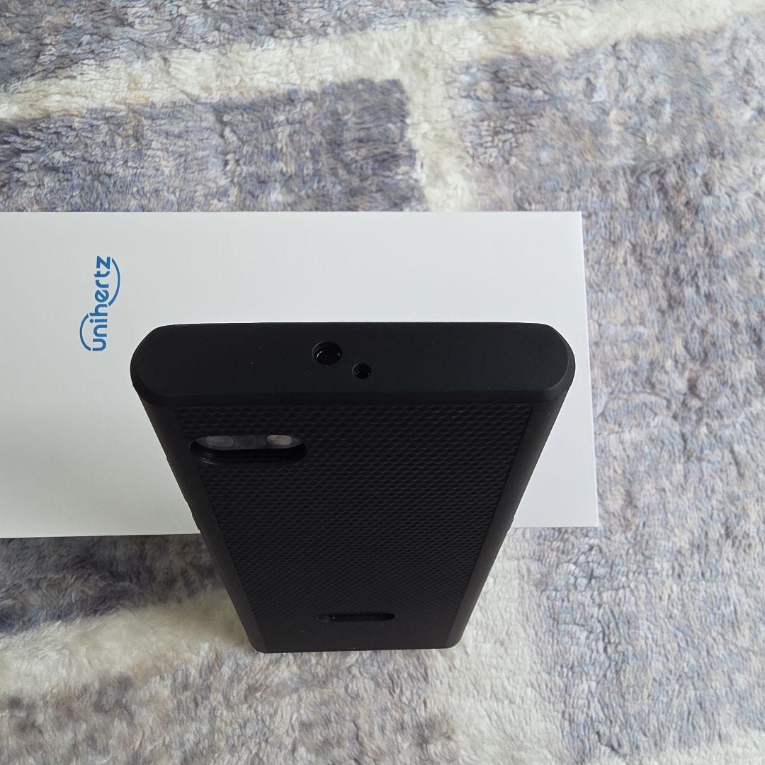 スマートフォン本体 uniheartz Titan Slim