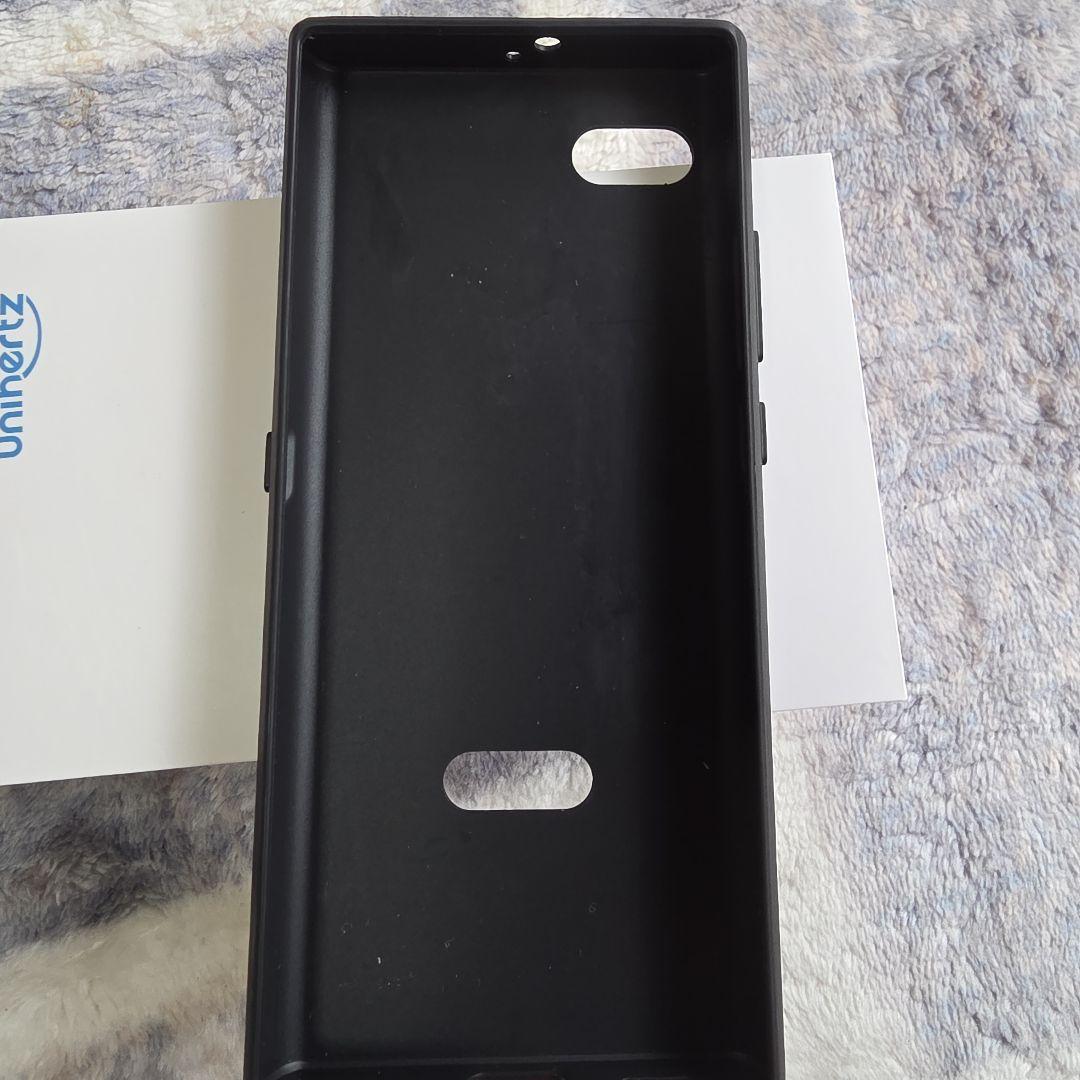 スマートフォン本体 uniheartz Titan Slim