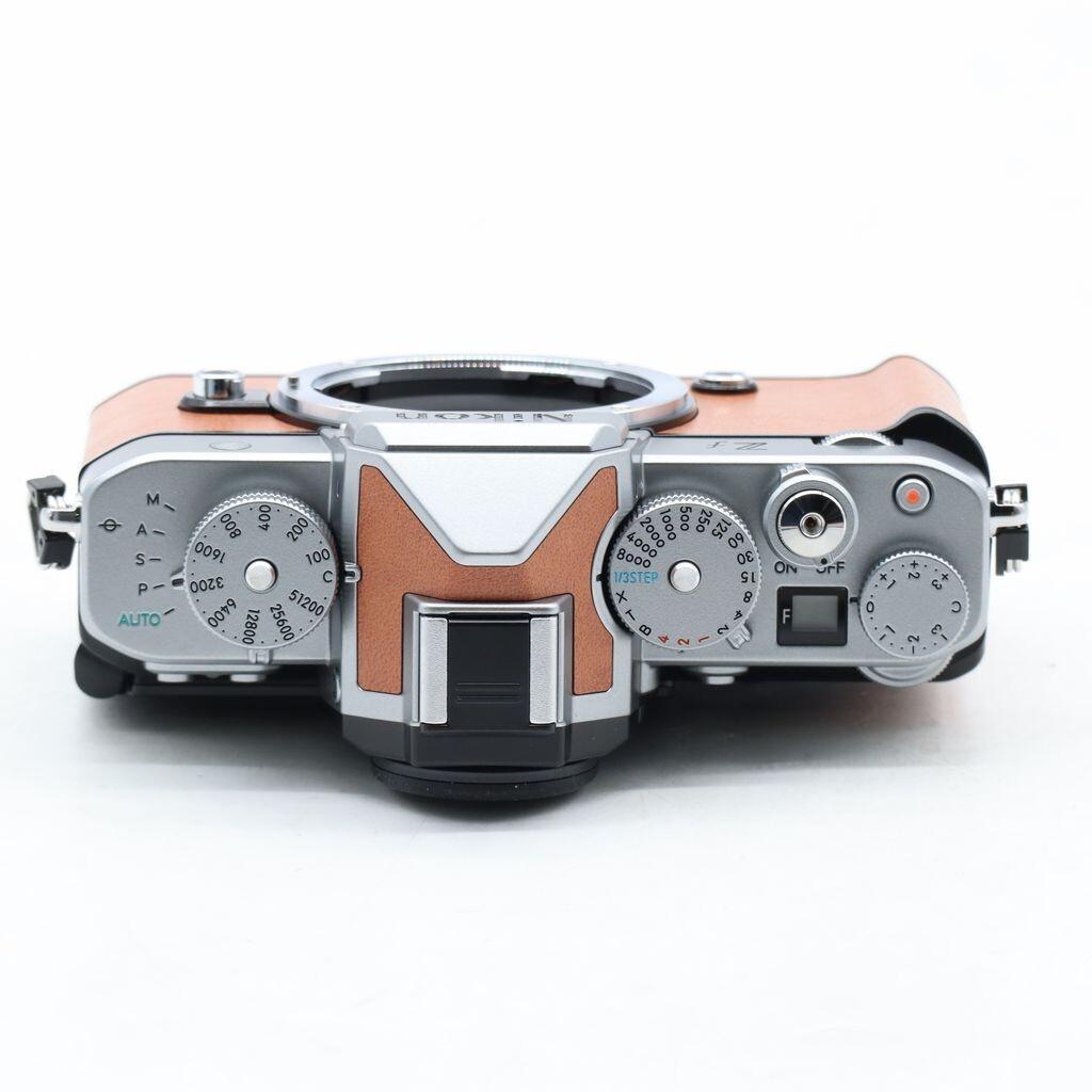 Nikon ミラーレス一眼 Zf シルバー ボディ #4280