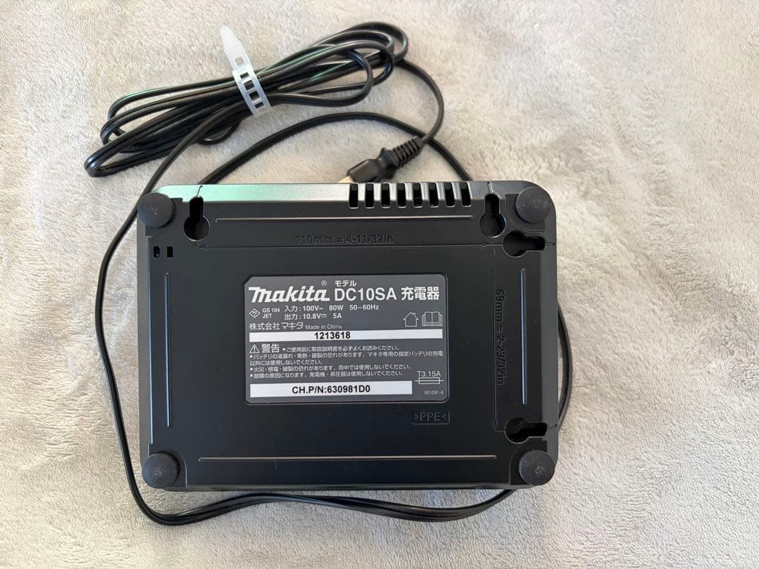 マキタ　Makita スティッククリーナー CL108FD