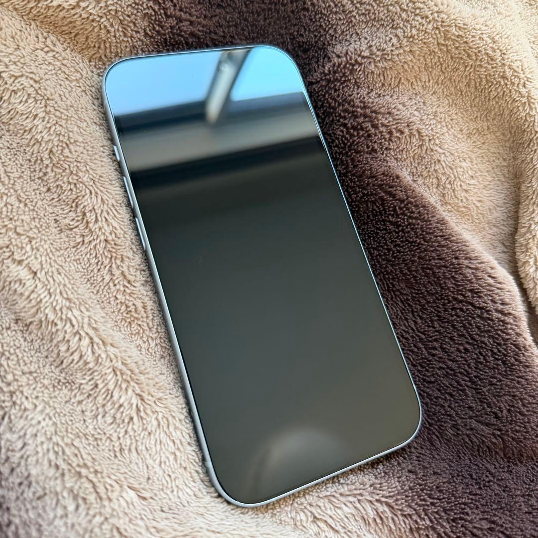 iPhone15 本体のみ 256GB