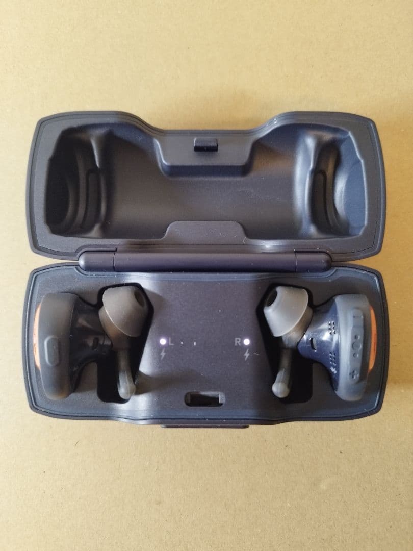 【新品同様、電池交換済】BOSE SoundSport Free イヤホン