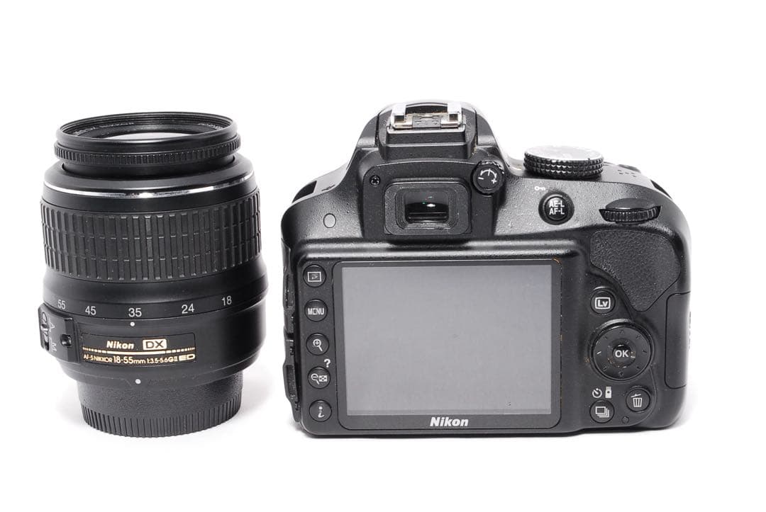 Nikon D3300◆ショット数少なめ◆Flash Air付き◆一眼レフカメラ