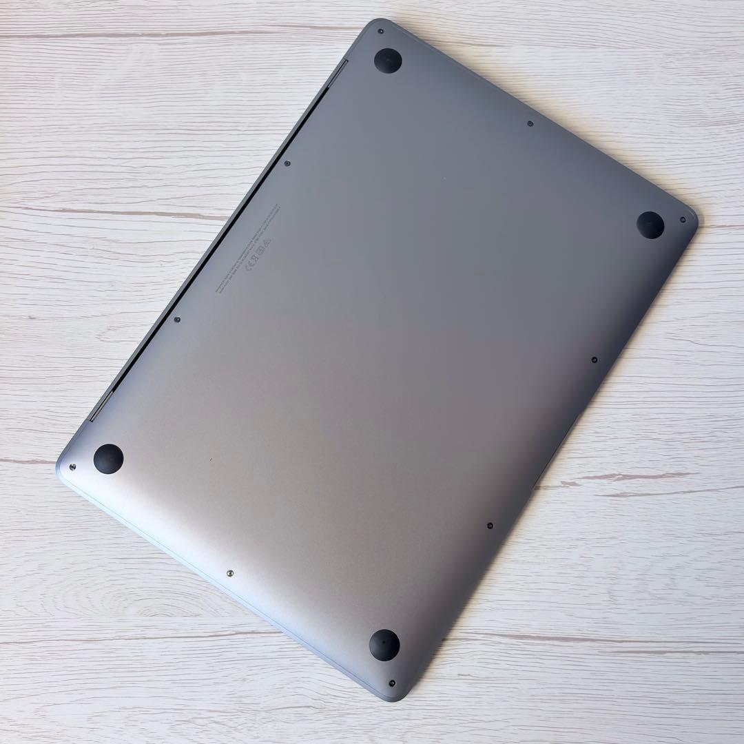 【極美品】MacBook Air M1,2020 / 256GB 8GB