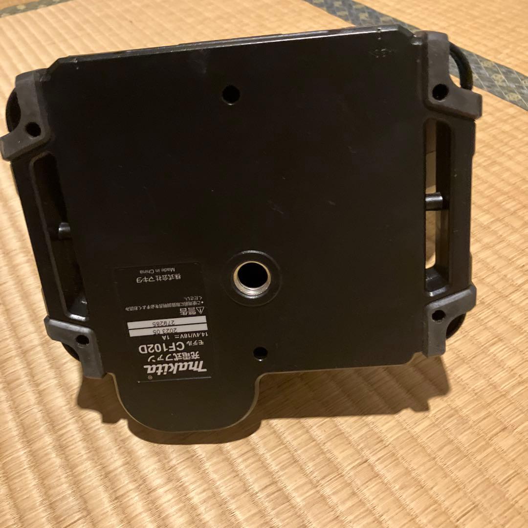 Makita 扇風機 CF102D 可動式ヘッド ACアダプター付き　18v