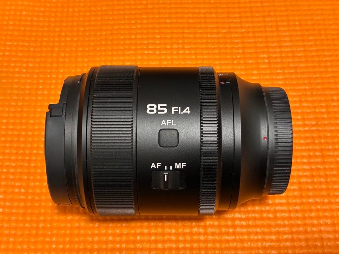 Sirui Aurora 85mm F1.4 ソニーEマウント　フィルター付き