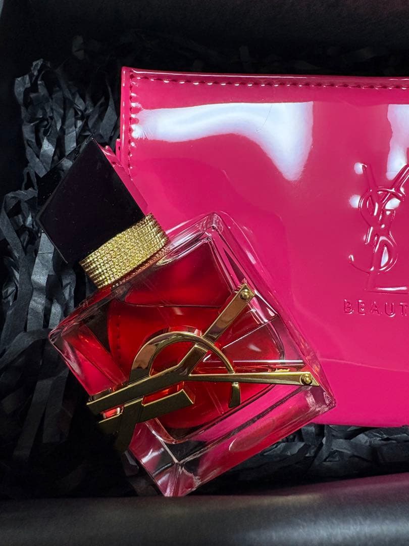 イブサンローラン リブレ オーデパルファム ベリークラッシュ30ml