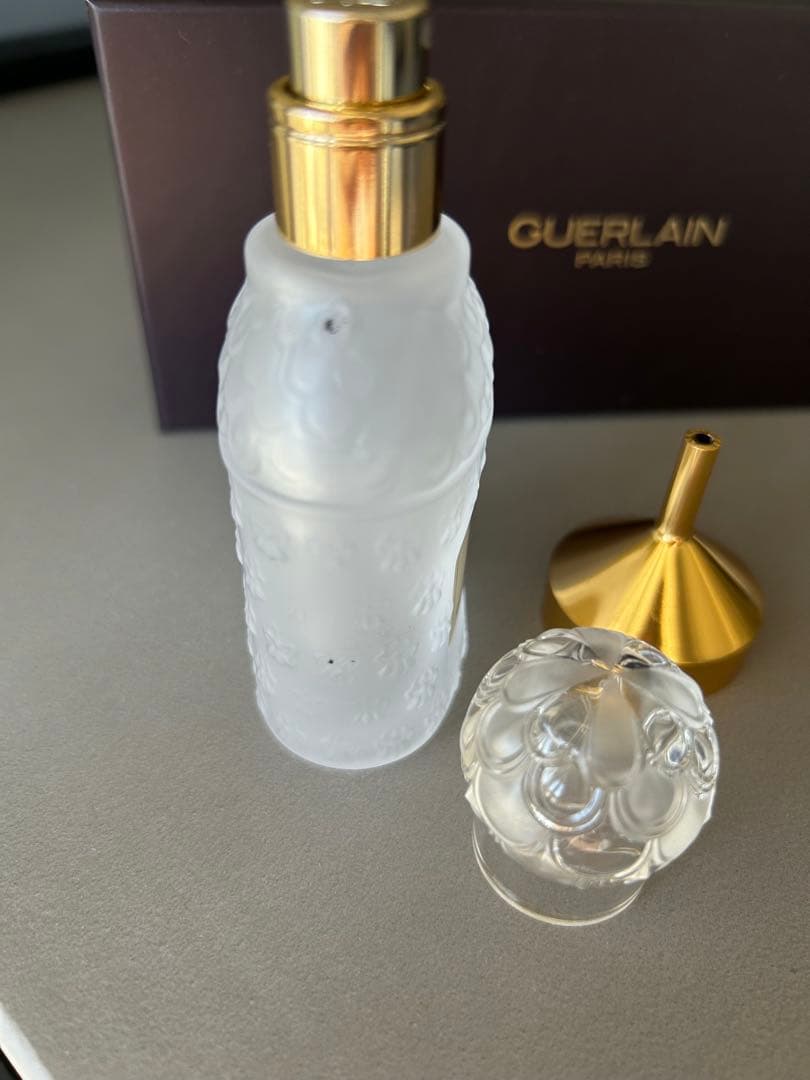 GUERLAIN 香水 フロストガラスボトルアトマイザー