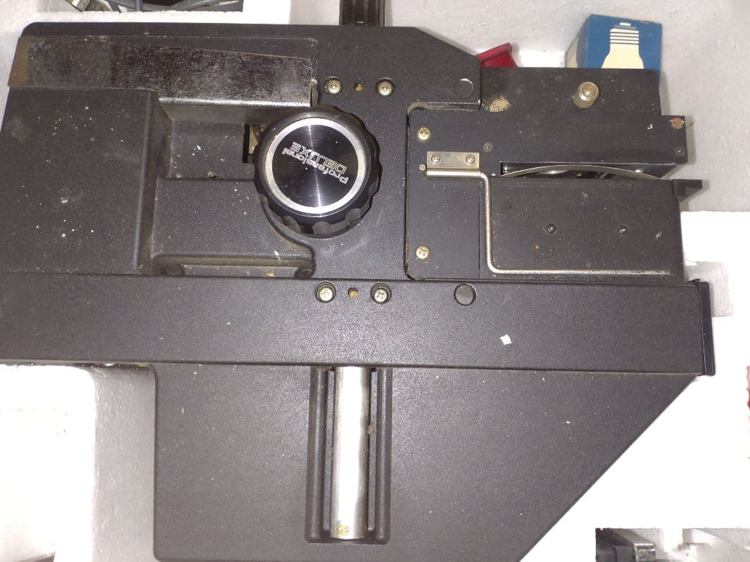 引き伸ばし機