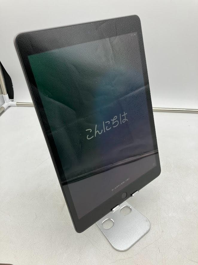 Apple iPad 第9世代　モデルMK2K3J/A　バージョン　18.6.2
