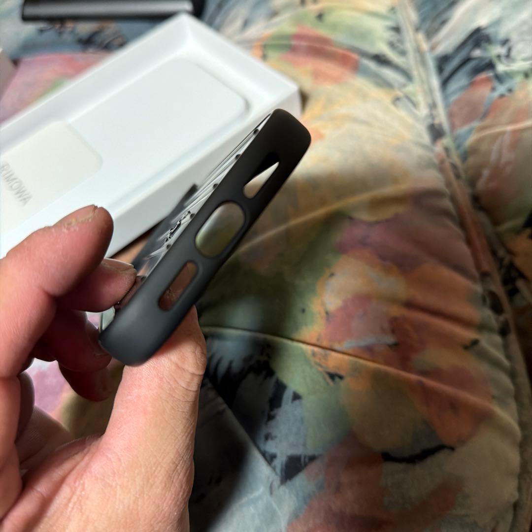 美品RIMOWA iPhone17proケースブラック
