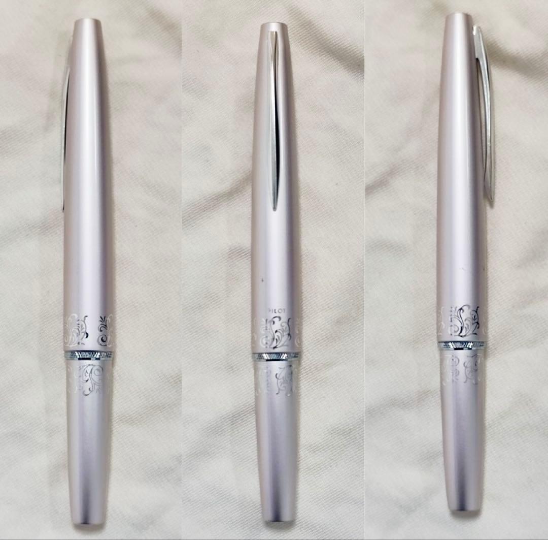 美品 PILOT パイロット 18K-585 F 万年筆　シルバー