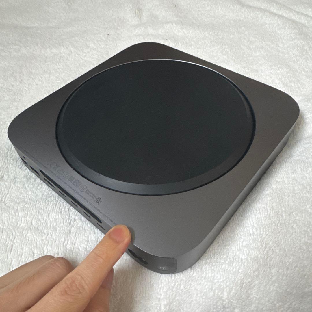 Mac mini 2018 i7 メモリ16gb ssd256gb